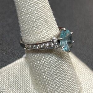 442472 14k wg blue sapphire and diamond ring